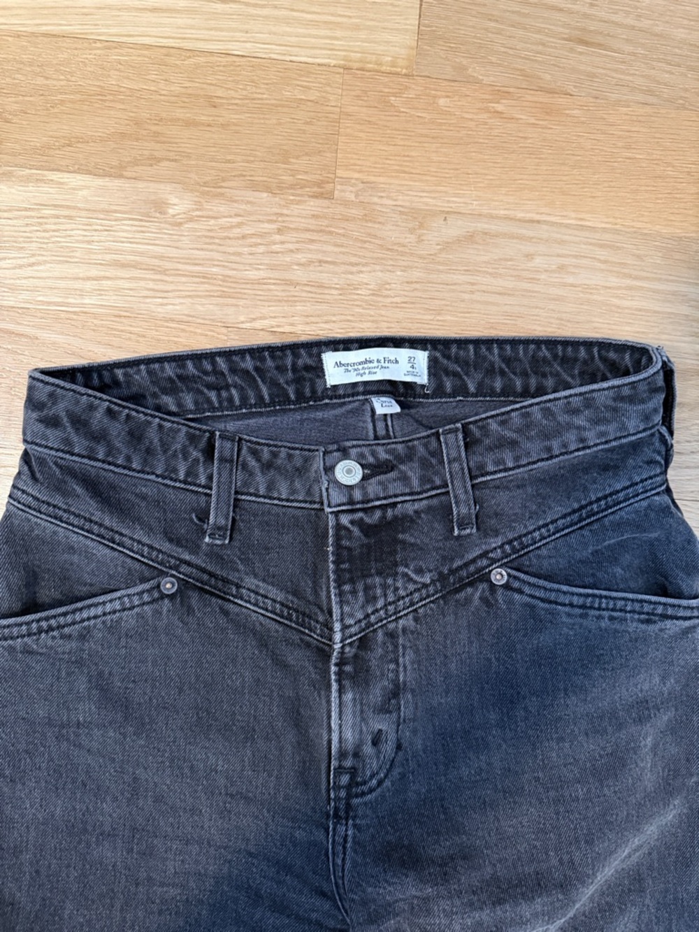 Curve Love 90's Relaxed Jean High Rise Black Front Yoke Women's 27